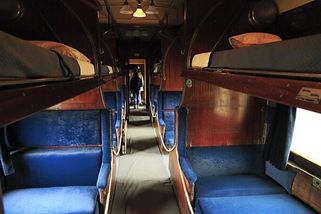 railtarget.cz/technologie-a-infrastruktura/ocelova-monstra-pozirala-penize-chudych-ve-prospech-bankeru-rothschilduv-byznys-v-bezohlednych-casech-11917.html