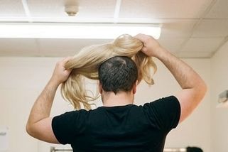 Štěpán Turek prošel tranzicí, je z něj Olivie. Do Superstar nešla soutěžit - Médium.cz