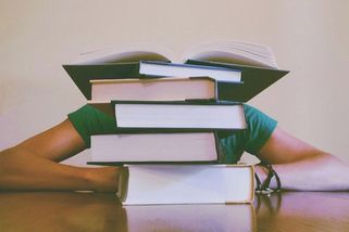 Když si deváťák plete sny s realitou a končí na dlažbě - Médium.cz