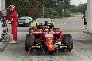 Komentář: Zatčení formulového fantoma ukázalo typické české vlastnosti. Samotný řidič se strašně ztrapnil