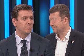 Jezdili jste za miliony, třeba do Paraguaye, útočil Okamura. Proč lžete? ptal se Skopeček