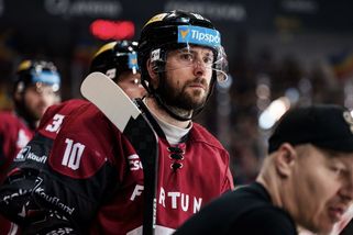 Kritika v kabině hokejové Sparty. Do týmu se pustili trenér i hvězdný obránce