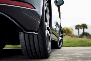 Pět důvodů, proč v létě nejezdit na zimních pneumatikách - Novinky