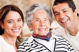 Chtěli jsme tchyni dopřát klid. Místo vděku nás vydědila a neodpovídá na zprávy - Médium.cz