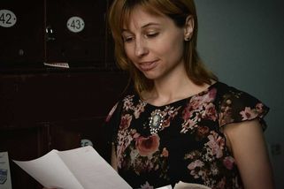 Lenka: Pomáhala jsem tchyni s vánočním úklidem. V komodě jsem našla její deník, kde psala o mně - Médium.cz