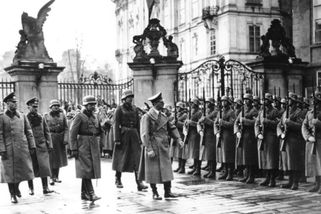 krajskelisty.cz/kralovehradecky-kraj/32821-o-nemecke-okupaci-hubu-drz-svet-tomase-koloce.htm