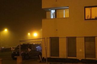 Primář rozsekal mladé lékařce v Plzni hlavu sekerou. K mrtvé ženě se později vrátil - Novinky