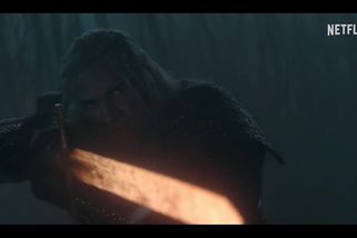 Zaklínač Liam Hemsworth v novém traileru láká na premiéru čtvrté série - Novinky