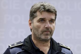Policejní prezident Švejdar nuceně končí - Novinky