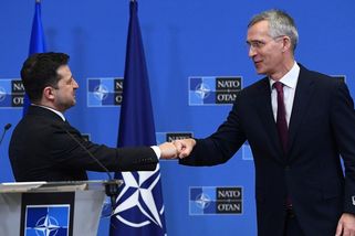 Ukrajina pořád může vstoupit do NATO, řekl Stoltenberg - Seznam Zprávy