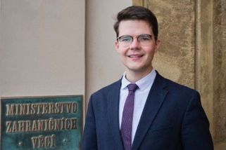 První slova mluvčího Macinky po trapasu na tiskovce. Přiznal pochybení a promluvil o následcích