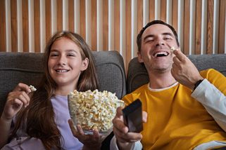 ŽENA-IN - Netuším, jestli se můj přítel snaží dostat mé dospívající dceři do srdce, nebo do kalhotek, říká Pavla