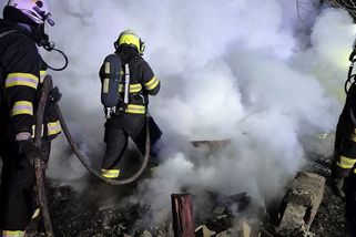 Smrt v plamenech jako následek útoku: Muži z Provodova hrozí až 16 let vězení - Novinky