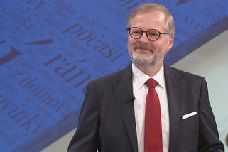 Nedá dohromady ani čtyři věty, opřel se Fiala do Babiše. Hájil výrok o platech jako v Německu