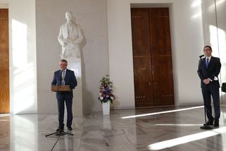 Komentář: Abdikace by byla důstojným řešením - Seznam Zprávy