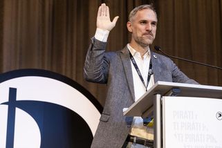 Hřib začal s centrováním Pirátů. Tváře do voleb hledá mezi „nepolitiky“ - Seznam Zprávy