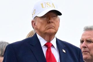 Írán udělal velkou chybu, prohlásil Trump a nevyloučil zabavení ropy z perské země