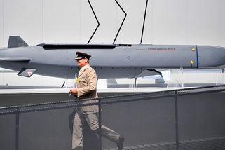 Londýn posouvá konflikt na novou úroveň, běsní Moskva po dodávce zlomové zbraně - Novinky