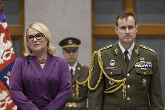 Nejen Pavel. Vysvětlení, co se děje na generálním štábu, chtějí i poslanci - Seznam Zprávy