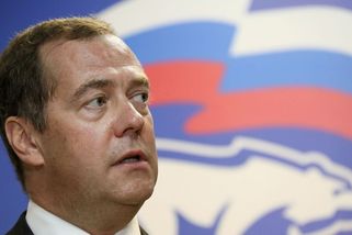 Ukrajina je parazitem sajícím krev z krku zchátralé EU. Nikdo ji nepotřebuje, tvrdí Medvěděv - Novinky