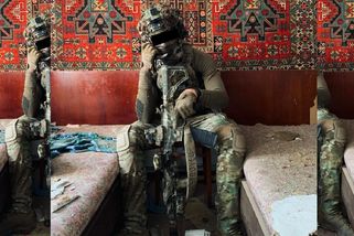 Video: ukrajinští odstřelovači pokropili ruskou pěchotu na 300 metrů. Do některých vojáků stříleli i na zemi