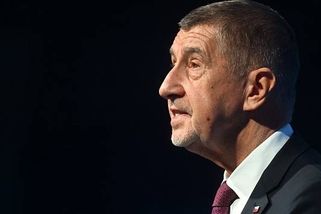 S Macronem si píšu častěji než s Orbánem, řekl Babiš Deníku