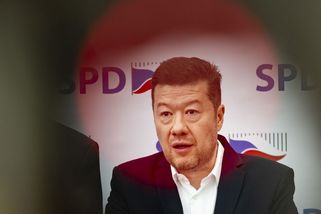 K SPD ještě SPDTO. Vznikla nová strana se jménem Okamury. Ten to posvětil - Seznam Zprávy