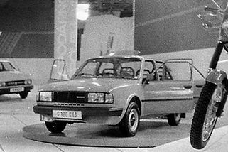 Dnes chceme v autě hlavně komfort, před 40 lety ale řidiči chtěli nové víčko nádrže