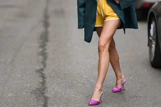 Nejmódnější boty pro jaro 2022: zapomeňte na pohodlí, v kurzu jsou nápadné kousky - Proženy.cz