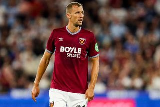 Konec v Londýně se možná odkládá. Co ukrývá smlouva Tomáše Součka?