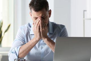 Systém si občas dělá, co chce. Digitalizace dávek stojí lidi nervy i peníze - Seznam Zprávy