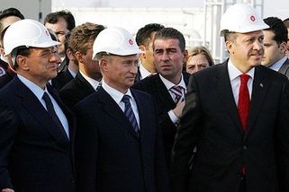 Mistrovský podraz na všechny strany. Erdoğan se vysmál NATO i Rusku a z války staví vlastní velmoc - Médium.cz