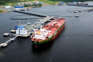 Rusové si nevydechnou a už jsou bezradní. Ukrajinci jim 3krát po sobě zaútočili na největší přístav. Závisí na něm jejich existence