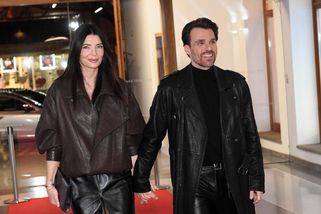 Dokonale sladěný pár: Leoš Mareš po dlouhé době ve společnosti manželky Moniky