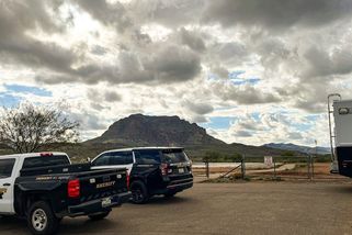 Vrtulník v Arizoně narazil do slacklinu. Všichni pasažéři zemřeli - Seznam Zprávy