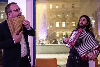 Vlevo dole: Dali jsme dohromady politickou kapelu a neuvěříte, co se stalo - Seznam Zprávy