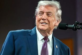 Trump přemýšlí, že arabské země by měly platit za válku proti Íránu - Echo24.cz