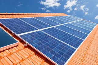 Jak řešit přetoky z fotovoltaiky? Prodej za fixní ceny je nejméně výhodný | Solární magazín