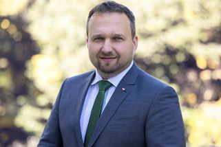 Marian Jurečka: Neprodat letouny Ukrajině je strat...