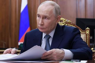 Putin se přestal objevovat v Kremlu. Osud Chameneího děsí - Novinky