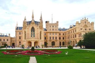 Dejme Lichtenštejnům celé Česko, nejen Lednici - Médium.cz