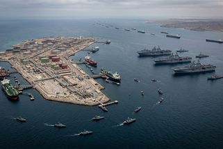 Plánují USA pozemní invazi na klíčový ostrov? Írán zuří a hrozí minami