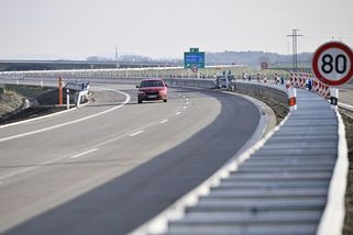 Obyvatelé Martinic zablokují kvůli chybějící dálnici D49 silnici v obci - Seznam Zprávy