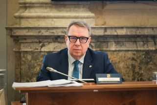 Důchod dříve a poroste rychleji. Juchelka změní klíčovou reformu Fialovy vlády