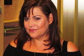 Proč Helenu Vondráčkovou nikdo nemá rád? A Ilonu Csákovou? Jejich verze hitu okleštila originál - Médium.cz