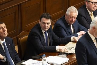 Provokace Pavla? Tento trolling vejde do dějin, chválil Zahradil Macinku a rýpl si do opozice