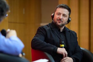 Zelenskému se rozpadá podpora v parlamentu. Buď budou poslanci pracovat, nebo půjdou na frontu, vyhlásil - Echo24.cz