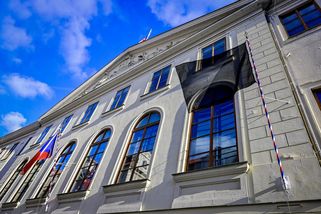 Dezinformace o klimatu dostanou na půdě Poslanecké sněmovny opět zelenou