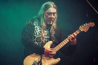 Zemřel kytarista Miroslav „Jabko“ Hanuš - Novinky