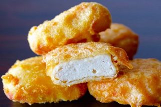 Domácí nugetky, které chutnají jako z McDonald's, ale vyjdou maximálně na třetinu ceny – děti je milují